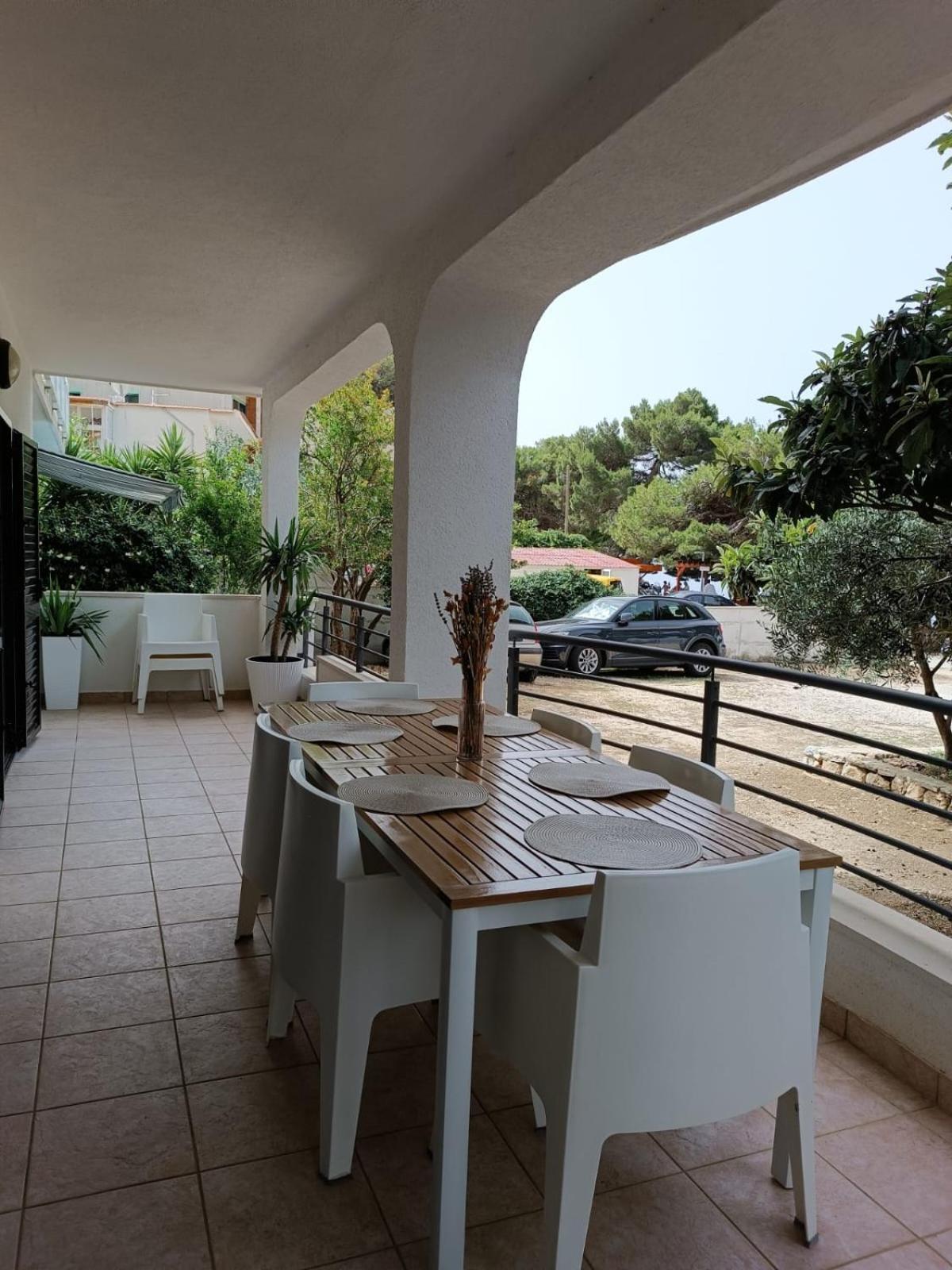 Legin Apartment Živogošće Екстериор снимка